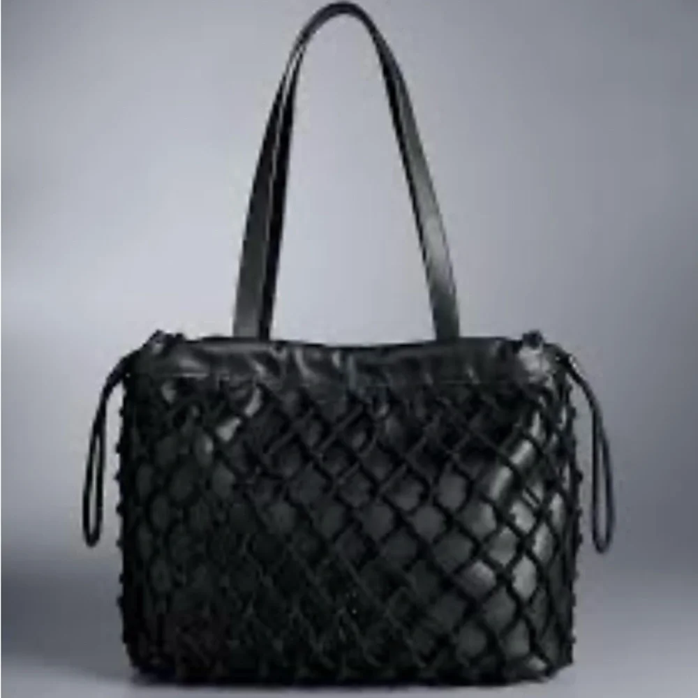 Elegant Black Net Shoulder Bag - Picture 1 of 9
